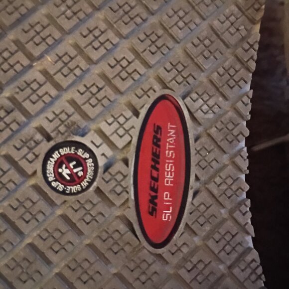 NWOT Sketchers air cooled memory foam slip resistant sneakers - Picture 5 of 5